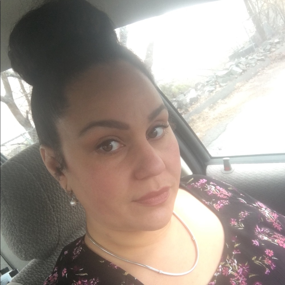 Meet your Posher, Melissa